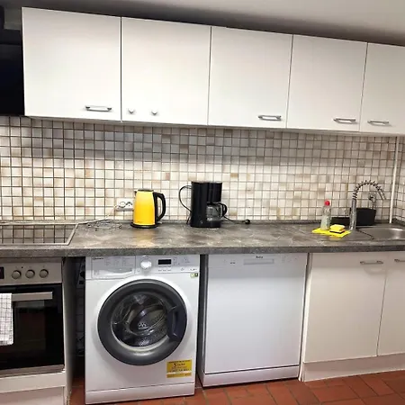 Апартаменты Monteurwohnung In Bei Koeln *